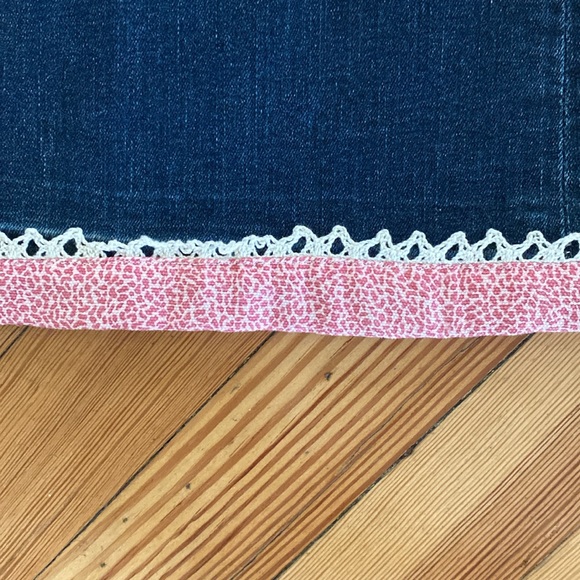 7 FOR ALL MANKIND SLIM ILLUSION BOOTCUT IN OPULENT WITH PINK ACCENT ON CUFFS - Picture 8 of 8